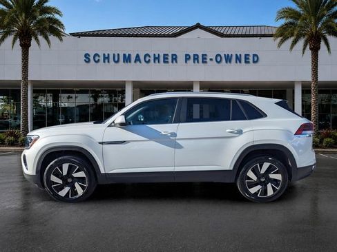 Certified 2026 Volkswagen Atlas Cross Sport SE FWD image 4
