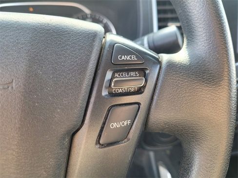 Certified 2022 Nissan Frontier SV image 25