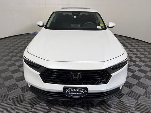 Used 2023 Honda Accord EX image 9