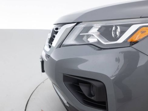 Used 2018 Nissan Pathfinder S AWD/4WD image 15