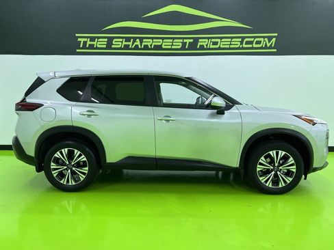 Used 2023 Nissan Rogue SV AWD/4WD image 11