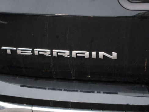 Used 2022 GMC Terrain Denali w/ LPO, Floor Liner Package image 18