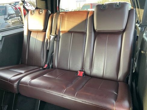 Used 2017 Ford Expedition EL Platinum image 18