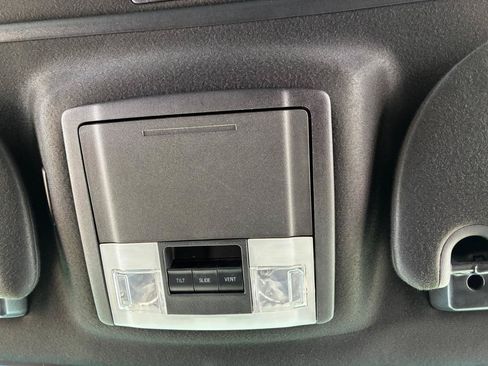 Used 2017 Ford Expedition Platinum RWD image 12