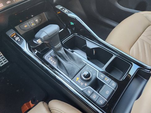 New 2026 Kia Sorento SX Prestige w/ Olive Brown Leather Package image 15