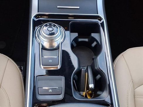 Used 2020 Ford Edge SEL w/ Convenience Package image 17