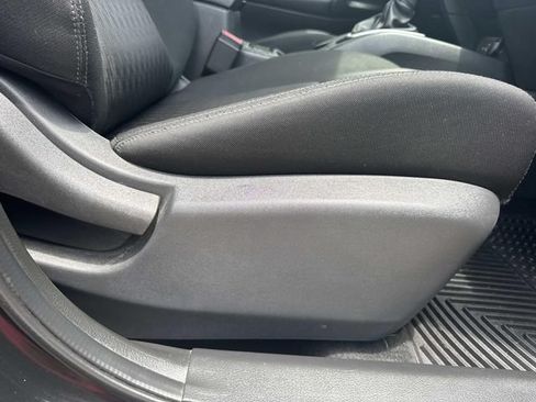 Used 2020 Nissan Rogue SV FWD image 16