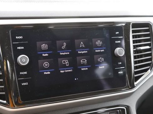 Used 2023 Volkswagen Atlas SE w/ Black Wheel Package image 24