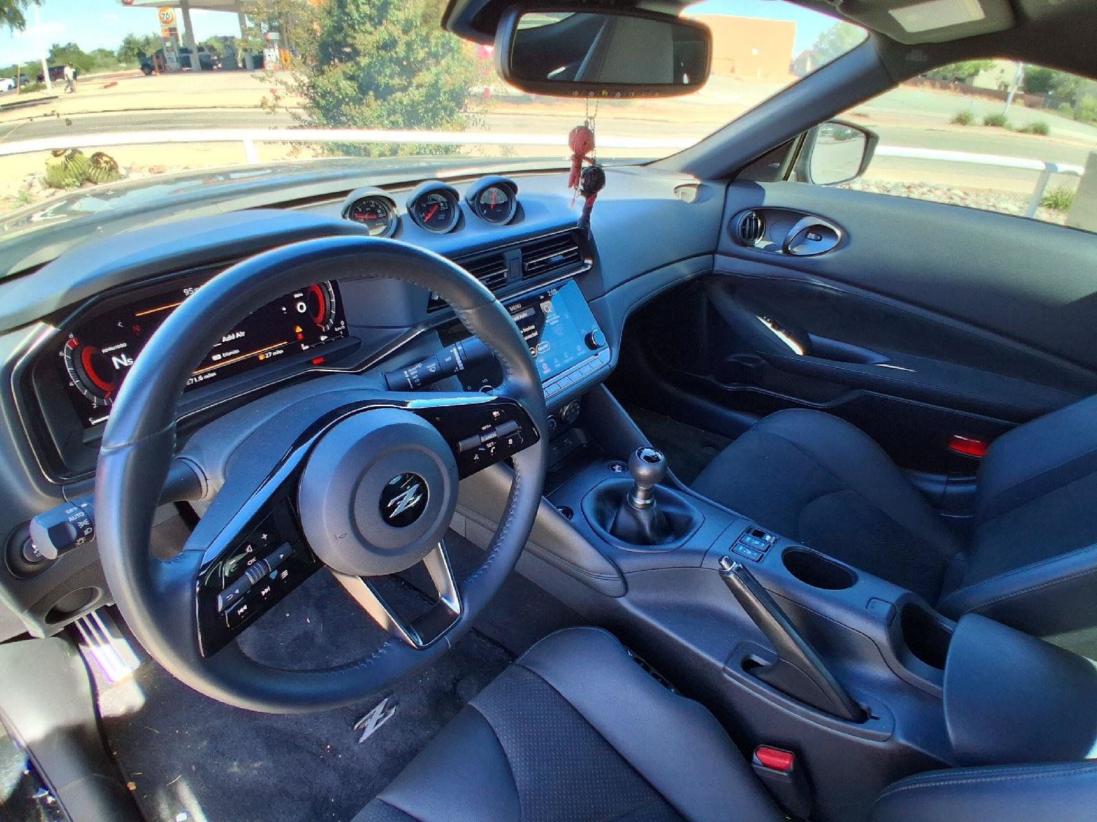Used 2024 Nissan Z Performance w/ Floor Mat Package RWD image 15
