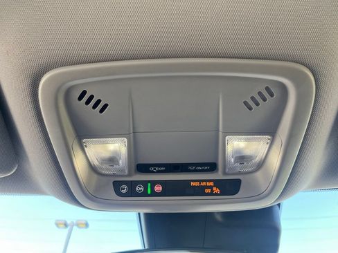 Used 2025 Chevrolet Malibu LT FWD image 20