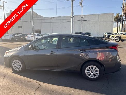 Used 2022 Toyota Prius LE FWD image 8