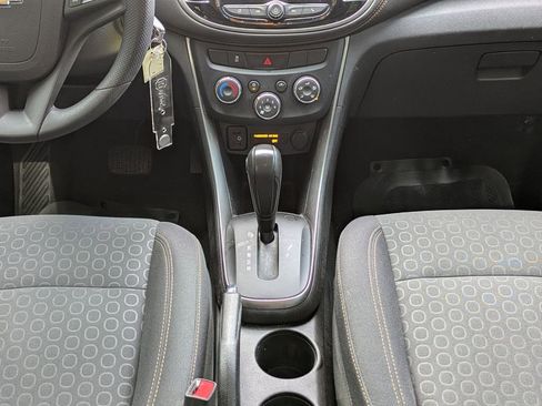 Used 2020 Chevrolet Trax LS image 16