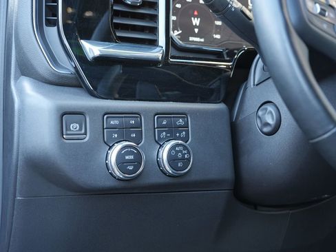 Used 2023 GMC Sierra 1500 SLT w/ SLT Premium Package image 19