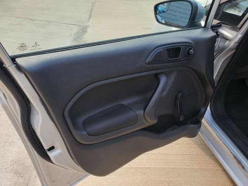 Used 2016 Ford Fiesta S FWD image 16