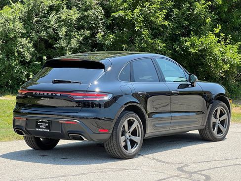 Certified 2026 Porsche Macan AWD/4WD image 6