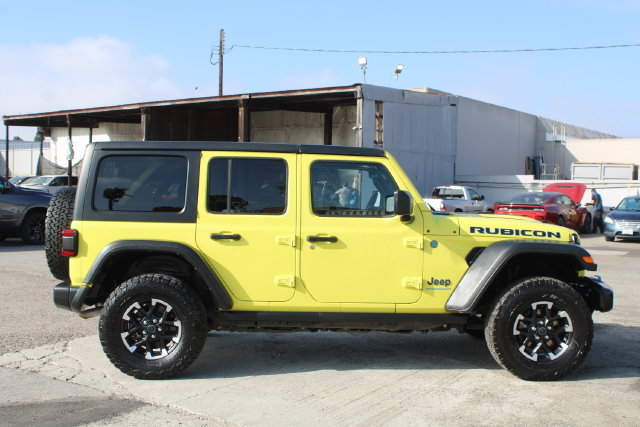 Used 2024 Jeep Wrangler Unlimited Rubicon 4xe AWD/4WD image 3