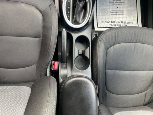 Used 2018 Kia Soul + FWD image 18