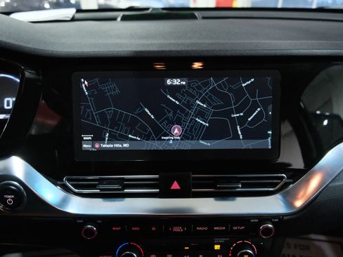 Used 2022 Kia Niro EX w/ Cold Weather Package image 26