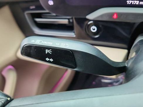 Used 2023 Porsche Taycan 4S AWD/4WD image 40