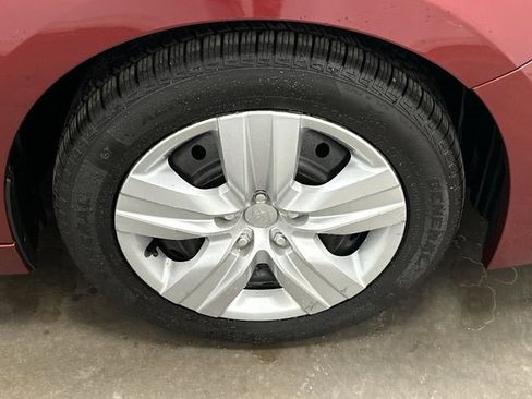 Used 2016 Subaru Legacy 2.5i image 5