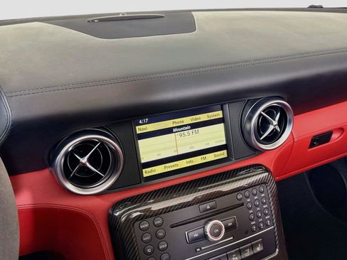 Used 2012 Mercedes-Benz SLS AMG Roadster image 19
