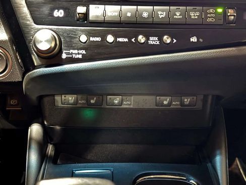 Used 2023 Lexus ES 350 w/ Premium Package FWD image 19