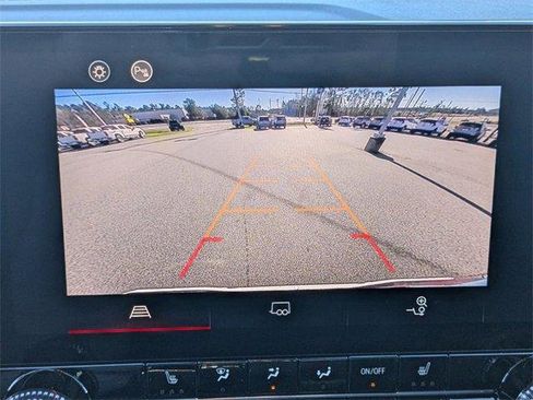 New 2025 GMC Canyon Elevation w/ Convenience Package image 22