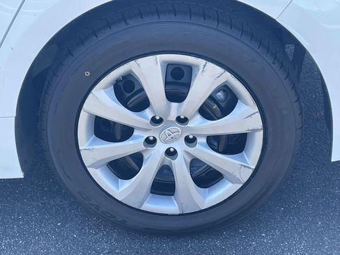 Used 2023 Toyota Corolla LE FWD image 7