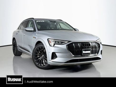 Used 2019 Audi e-tron Prestige w/ Prestige Package AWD/4WD image 1