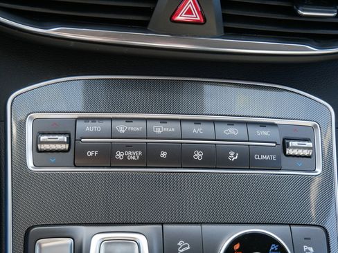 Used 2022 Hyundai Santa Fe Blue image 23