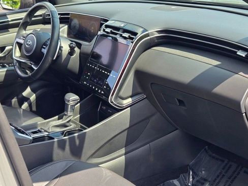 Used 2022 Hyundai Santa Cruz Limited image 6