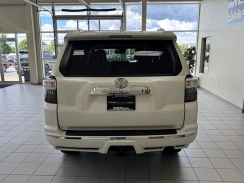 Used 2022 Toyota 4Runner Limited AWD/4WD image 5