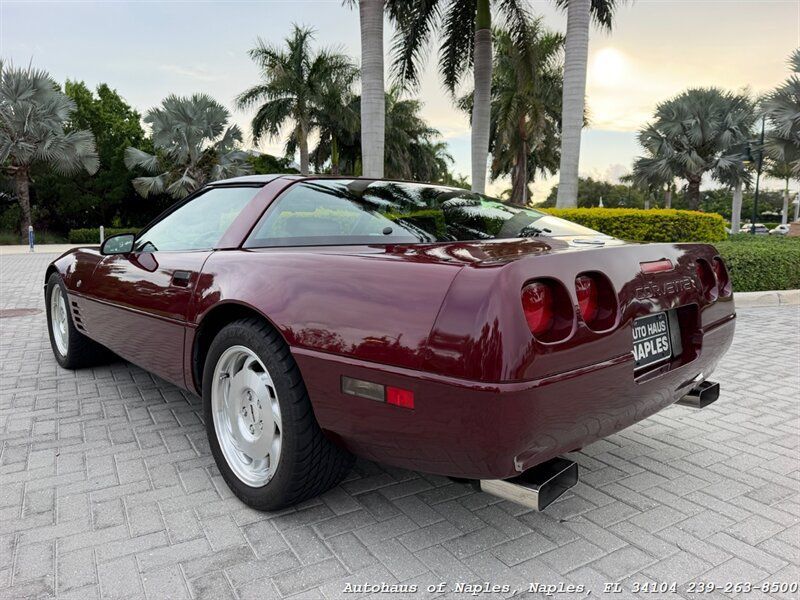 Used 1993 Chevrolet Corvette Coupe RWD image 10