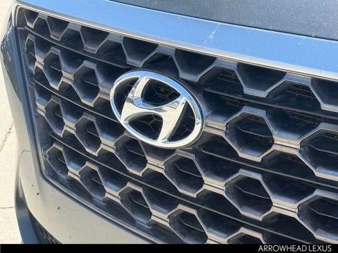 Used 2019 Hyundai Santa Fe SEL FWD image 35