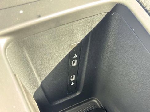 New 2026 Volkswagen Tiguan SE R-Line FWD image 25