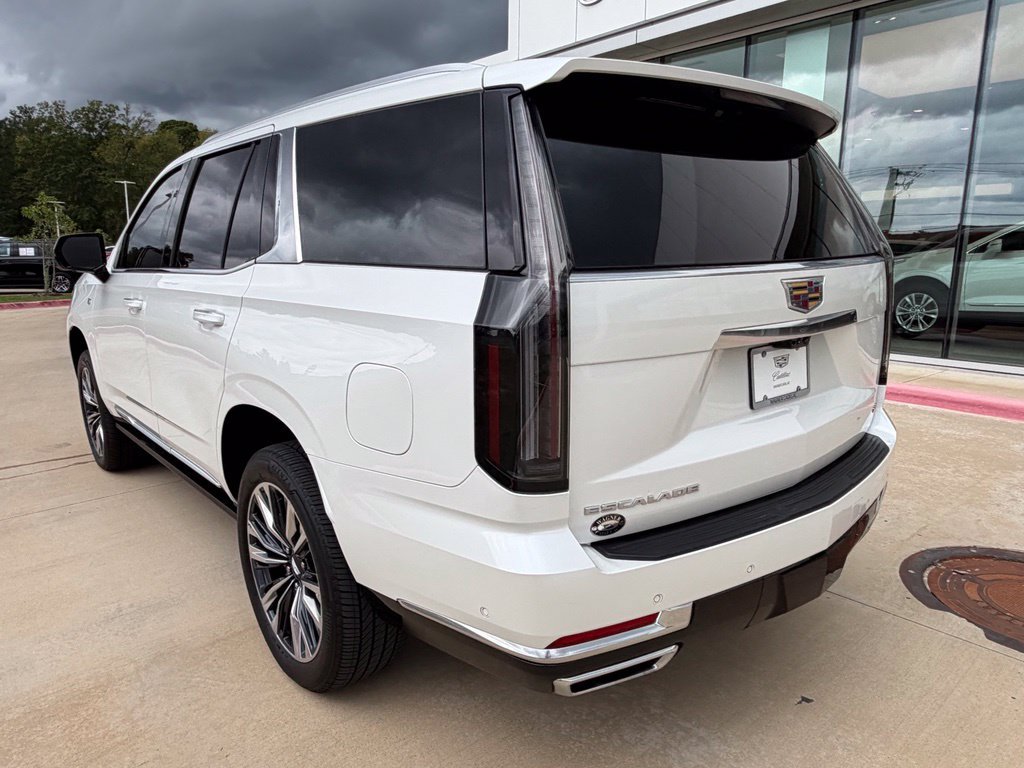 Used 2025 Cadillac Escalade Premium Luxury w/ Touring Package AWD/4WD image 5