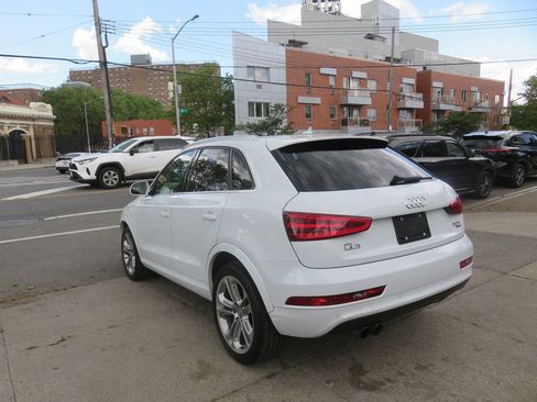 Used 2015 Audi Q3 2.0T Prestige w/ Prestige Package AWD/4WD image 5