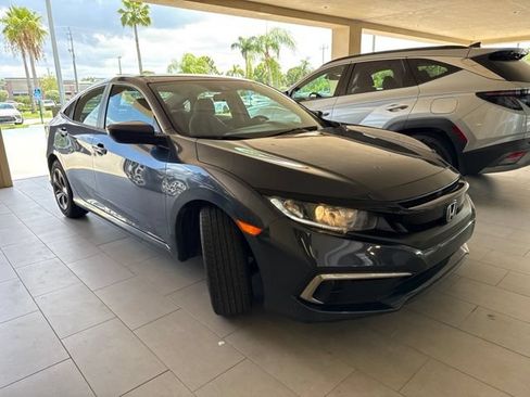 Used 2019 Honda Civic LX image 3