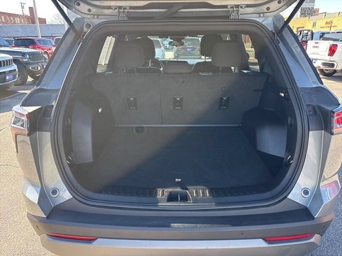 Used 2025 Chevrolet Equinox LT AWD/4WD image 37