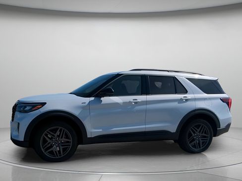New 2026 Ford Explorer ST-Line image 14