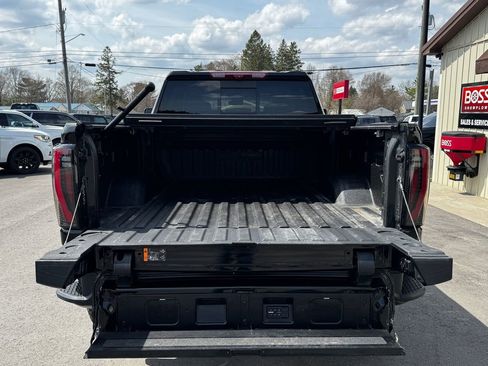 Used 2025 GMC Sierra 2500 AT4X AWD/4WD image 41