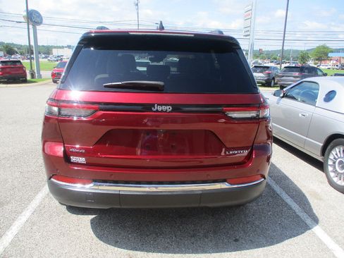 Used 2023 Jeep Grand Cherokee Limited AWD/4WD image 20
