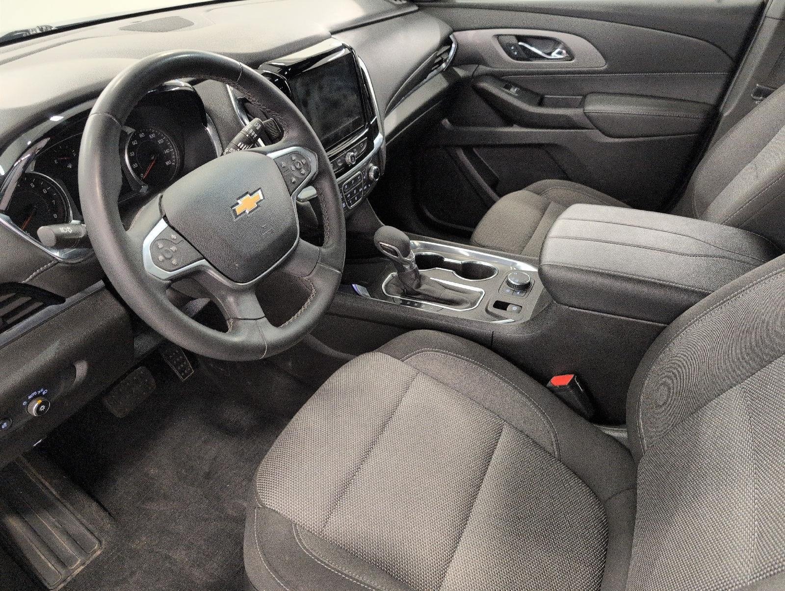 Used 2023 Chevrolet Traverse LT w/ LPO, Floor Liner Package AWD/4WD image 9
