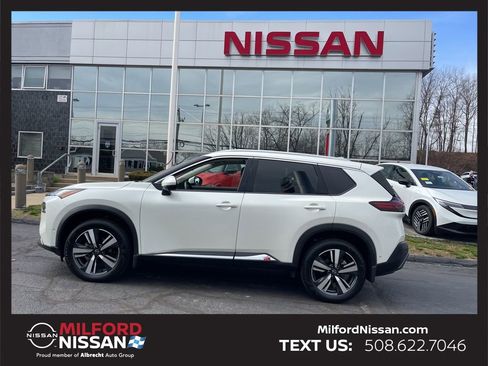 Certified 2023 Nissan Rogue SL w/ SL Premium Package image 2