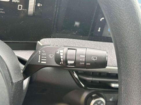 Used 2025 Nissan Kicks SV w/ SV Premium Package AWD/4WD image 22