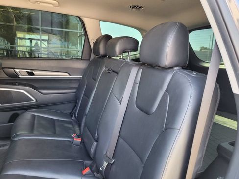 Used 2022 Kia Telluride LX AWD/4WD image 15