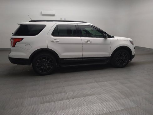 Used 2019 Ford Explorer XLT w/ Equipment Group 202A image 10