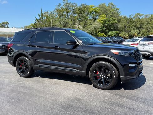 Certified 2022 Ford Explorer ST w/ Equipment Group 401A AWD/4WD image 2