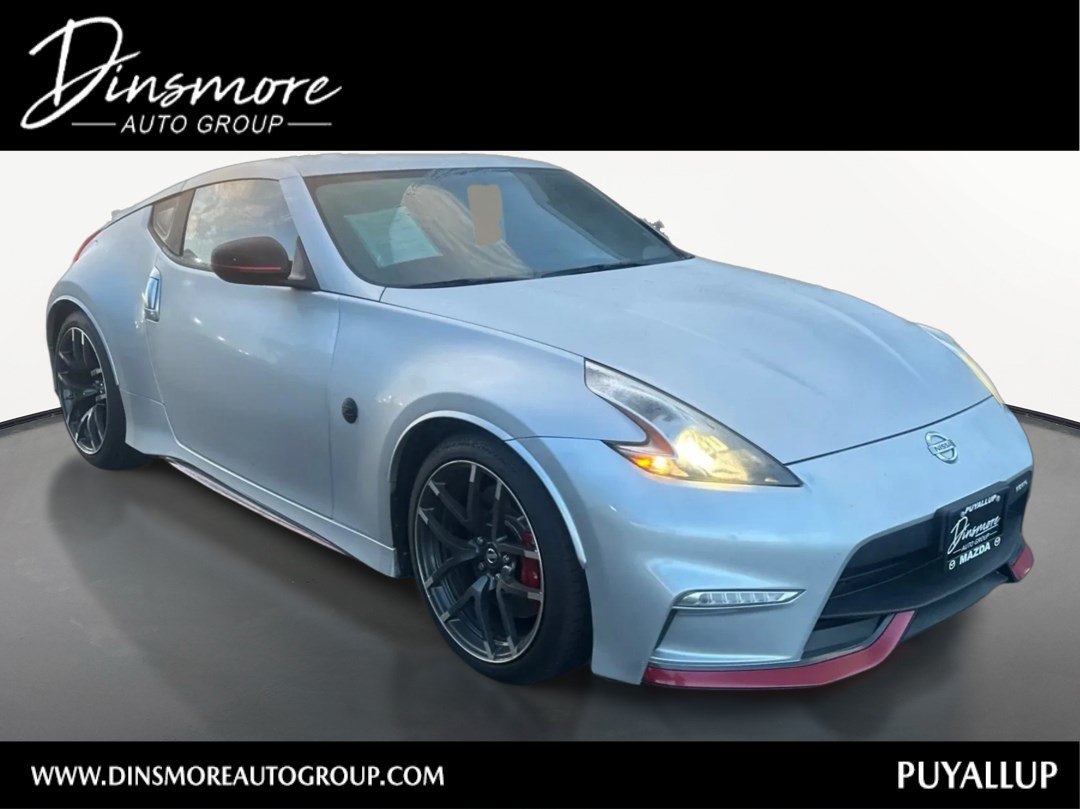 Used 2016 Nissan 370Z NISMO RWD image 1