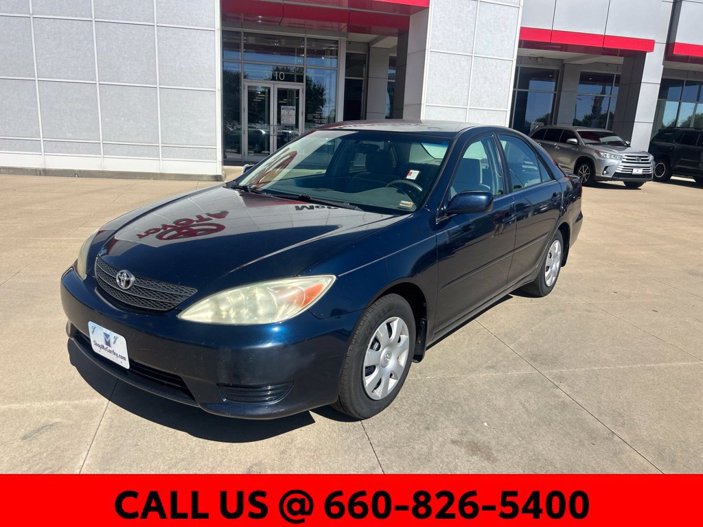 Used 2003 Toyota Camry XLE FWD image 2